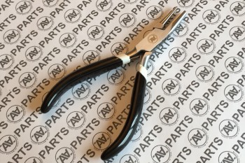 Pinza per occhielli vele e sartie - becco conico